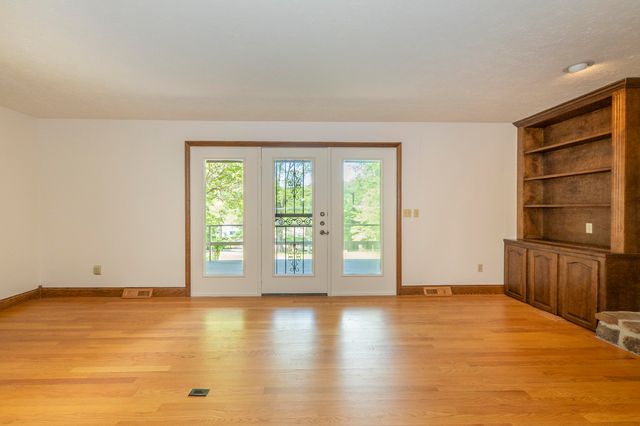 568 Castle Street, Monticello, KY 42633
