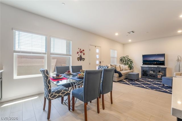 292 Whitney Crest Street, Henderson, NV 89015