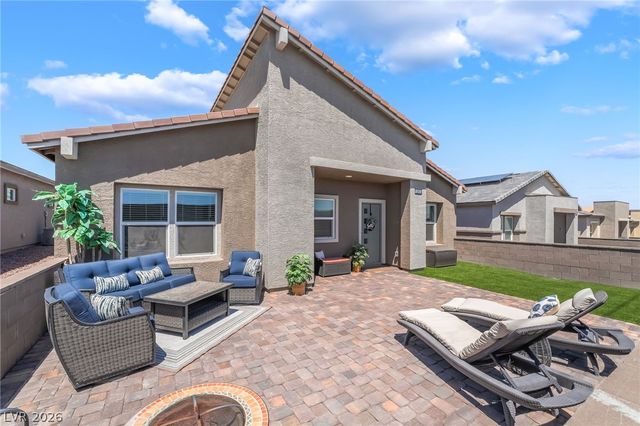 292 Whitney Crest Street, Henderson, NV 89015