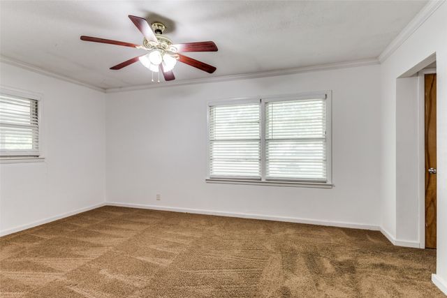 227 N 9th Street, Jacksboro, TX 76458