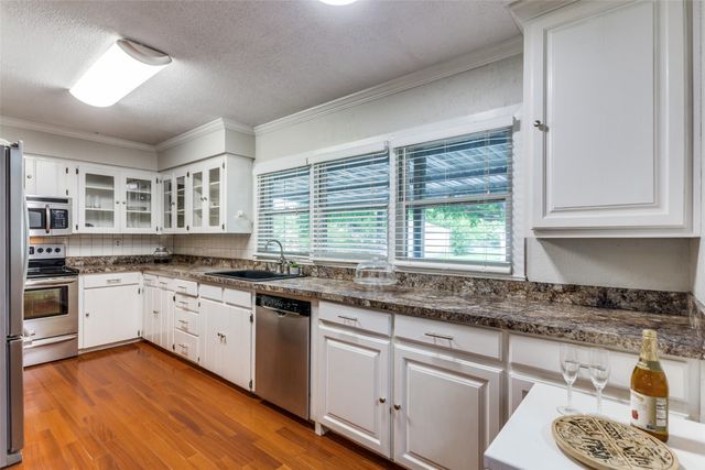 227 N 9th Street, Jacksboro, TX 76458