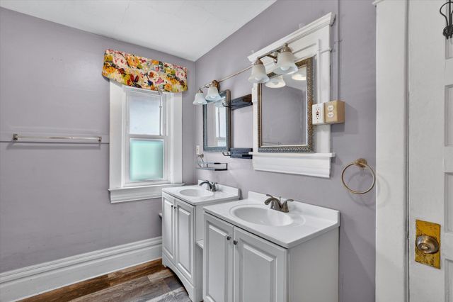 309 W Lapeer Street, Lansing, MI 48933