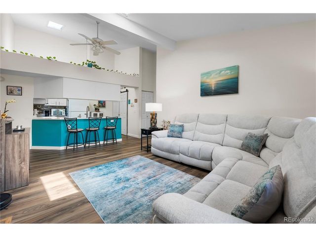 6475 S Dayton St Apt 305, Englewood, CO 80111