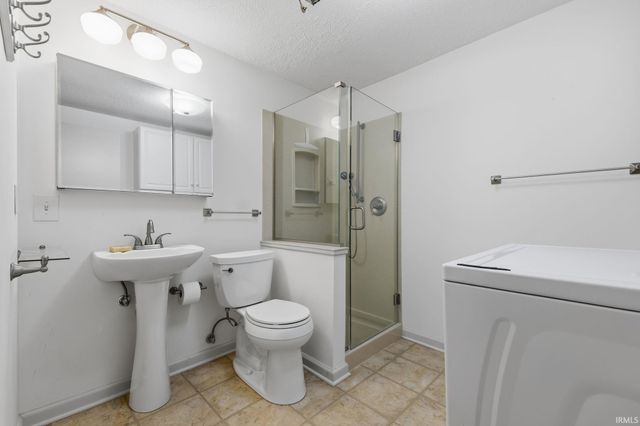2202 Belhaven Court, Bloomington, IN 47401
