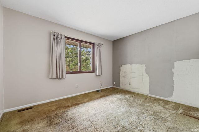 2202 Belhaven Court, Bloomington, IN 47401