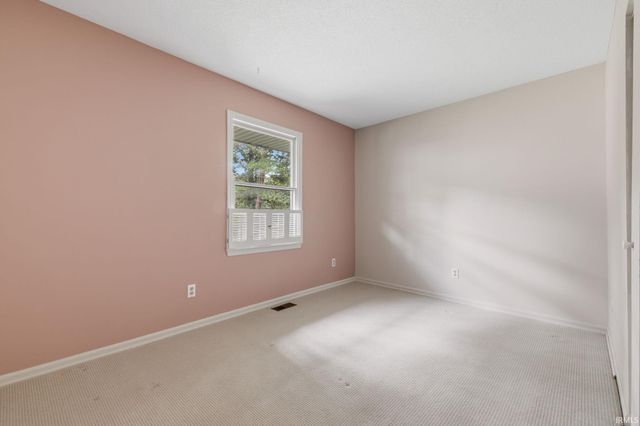 2202 Belhaven Court, Bloomington, IN 47401