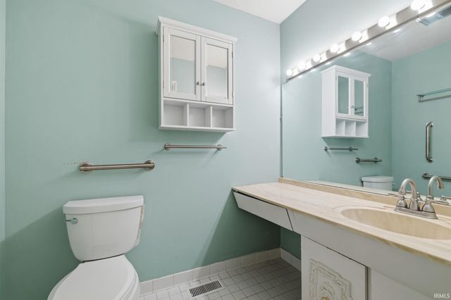 2202 Belhaven Court, Bloomington, IN 47401