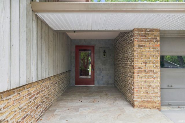 2202 Belhaven Court, Bloomington, IN 47401
