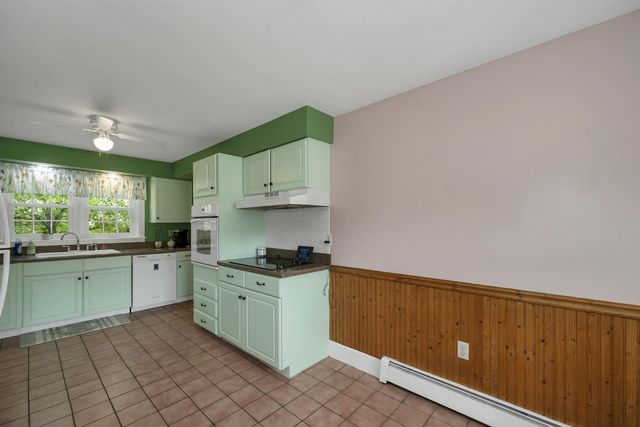145 Turnpike Road, Northfield, NH 03276