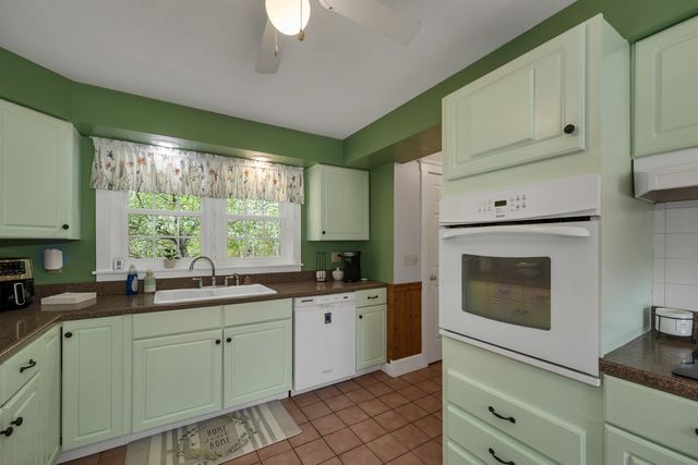 145 Turnpike Road, Northfield, NH 03276