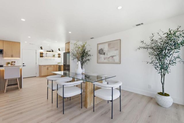 141 Rishell Drive, Oakland, CA 94619