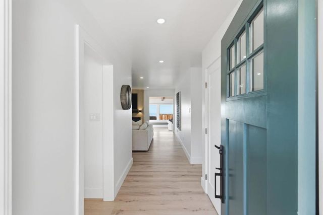 141 Rishell Drive, Oakland, CA 94619