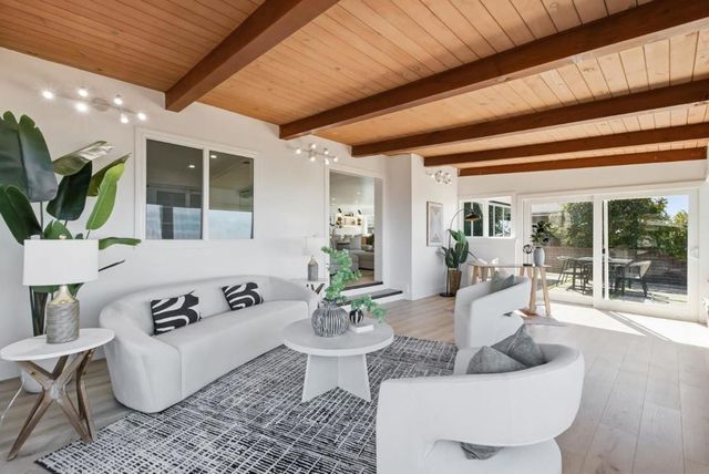 141 Rishell Drive, Oakland, CA 94619