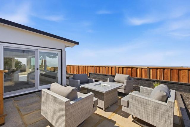 141 Rishell Drive, Oakland, CA 94619