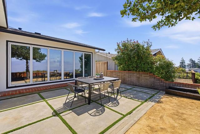 141 Rishell Drive, Oakland, CA 94619