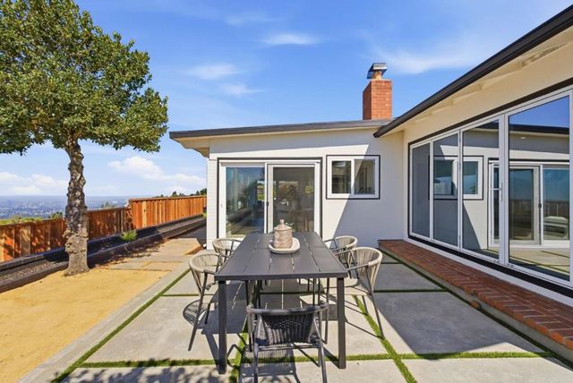 141 Rishell Drive, Oakland, CA 94619