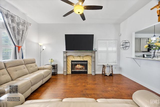 705 Harvest Creek Road, Bakersfield, CA 93312