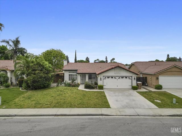 705 Harvest Creek Road, Bakersfield, CA 93312