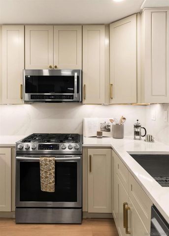 4049 Carmel View Rd 82, San Diego, CA 92130