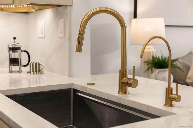 4049 Carmel View Rd 82, San Diego, CA 92130