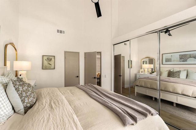 4049 Carmel View Rd 82, San Diego, CA 92130