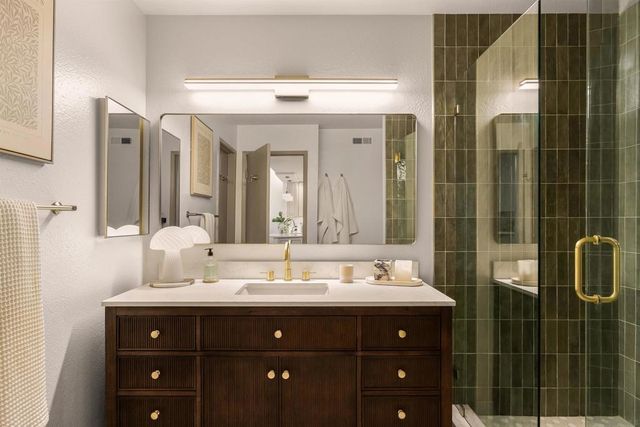 4049 Carmel View Rd 82, San Diego, CA 92130