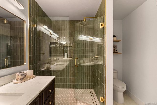 4049 Carmel View Rd 82, San Diego, CA 92130