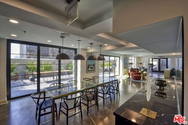 727 W 7th Street 1110, Los Angeles, CA 90017