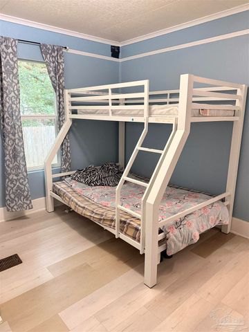 3705 W Cervantes St, Pensacola, FL 32505