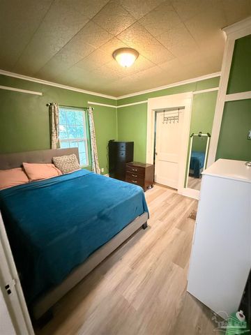 3705 W Cervantes St, Pensacola, FL 32505