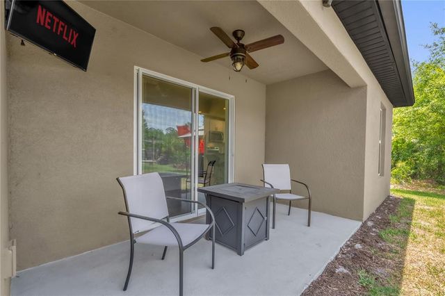 1898 9TH AVENUE, Deland, FL 32724