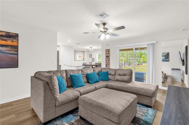 1898 9TH AVENUE, Deland, FL 32724