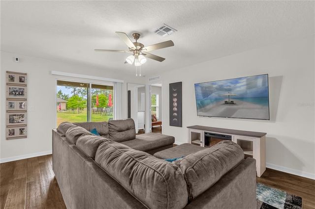 1898 9TH AVENUE, Deland, FL 32724