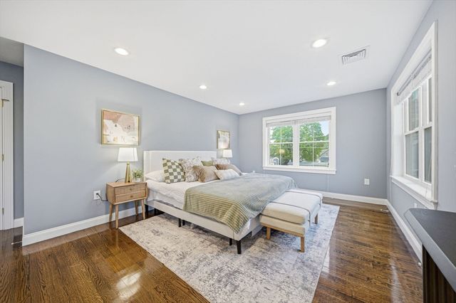 305 Lynn St, Malden, MA 02148