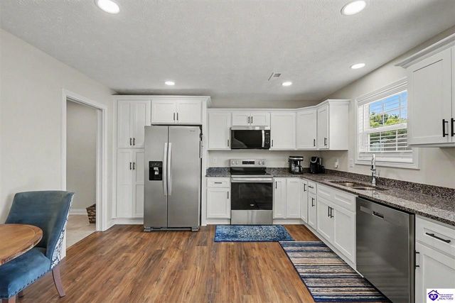 200 Miles Pass, Elizabethtown, KY 42701