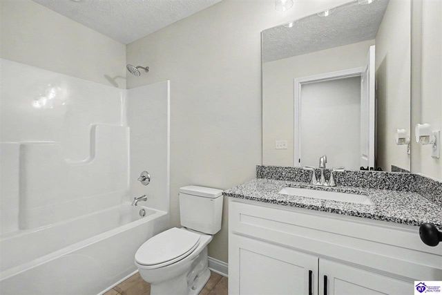 200 Miles Pass, Elizabethtown, KY 42701