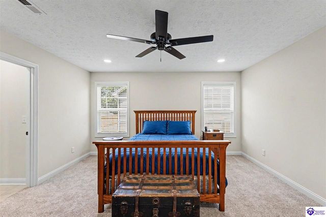 200 Miles Pass, Elizabethtown, KY 42701