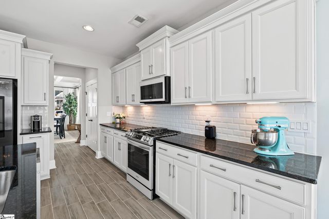 157 Foxbank Circle, Greer, SC 29651