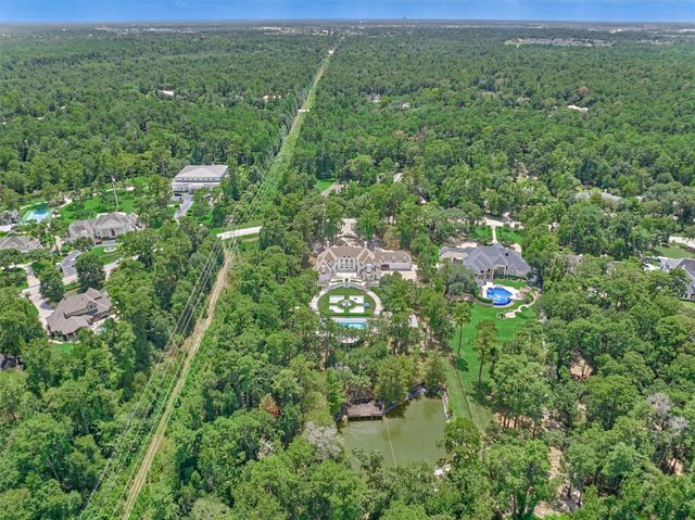206 N Tranquil Path, The Woodlands, TX 77380