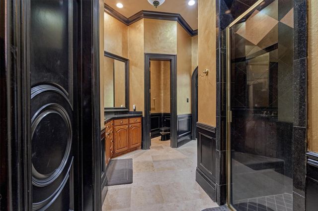 206 N Tranquil Path, The Woodlands, TX 77380