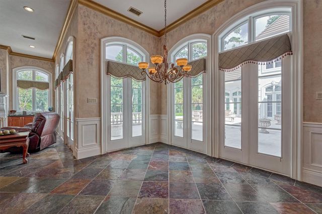 206 N Tranquil Path, The Woodlands, TX 77380