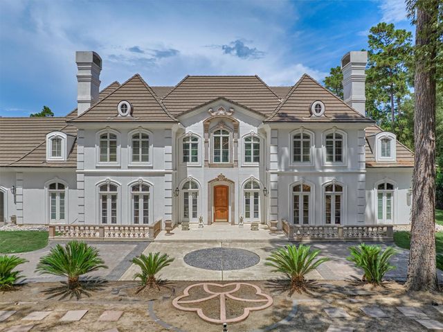206 N Tranquil Path, The Woodlands, TX 77380