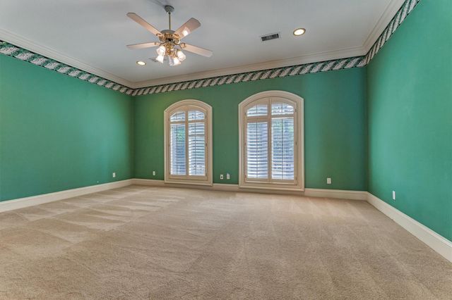 206 N Tranquil Path, The Woodlands, TX 77380