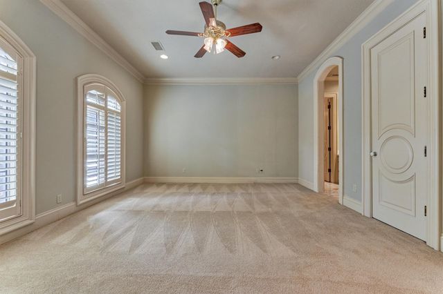 206 N Tranquil Path, The Woodlands, TX 77380