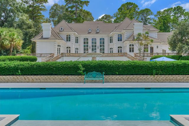 206 N Tranquil Path, The Woodlands, TX 77380