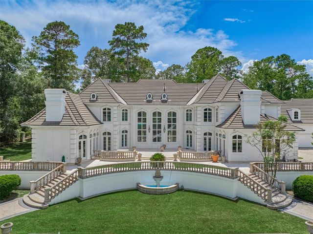 206 N Tranquil Path, The Woodlands, TX 77380