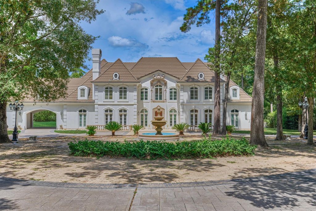 206 N Tranquil Path, The Woodlands, TX 77380