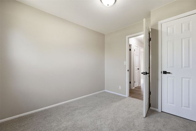 5701 Gordon Court NW, Cedar Rapids, IA 52405