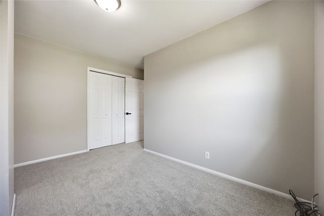 5701 Gordon Court NW, Cedar Rapids, IA 52405