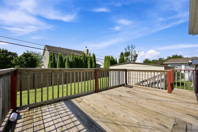 5701 Gordon Court NW, Cedar Rapids, IA 52405
